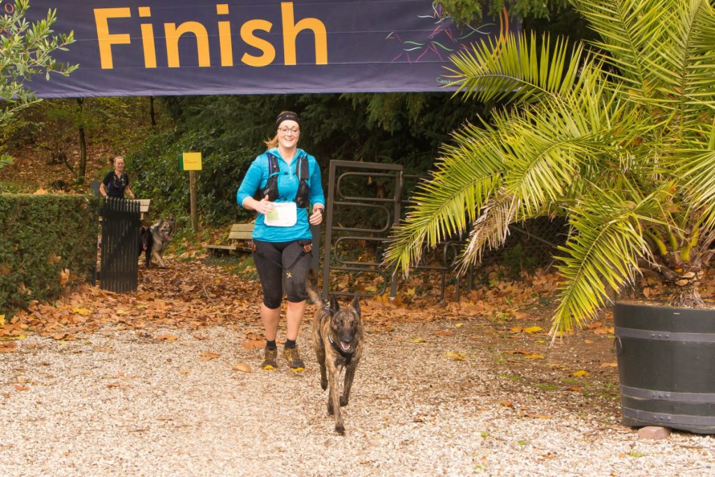 Offroad, Canitrailen, hardlopen, hond, lange afstand, endurance